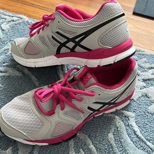 ASICS training sneakers